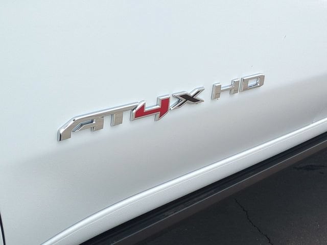 2026 GMC Sierra 2500HD AT4X - Photo 31