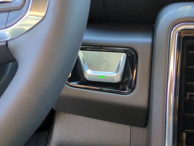 2026 GMC Yukon Denali - Photo 18