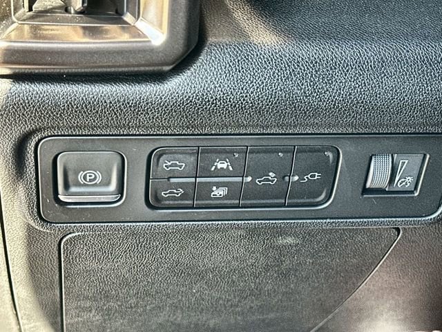 2025 GMC HUMMER EV 2X - Photo 18