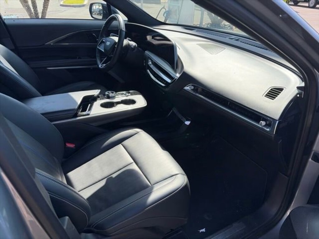 Used 2024 CADILLAC LYRIQ Sport 2 SUV