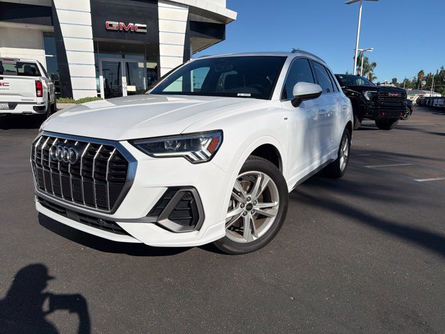  Audi Q3