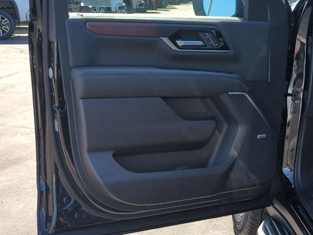 2026 GMC Yukon Denali - Photo 23