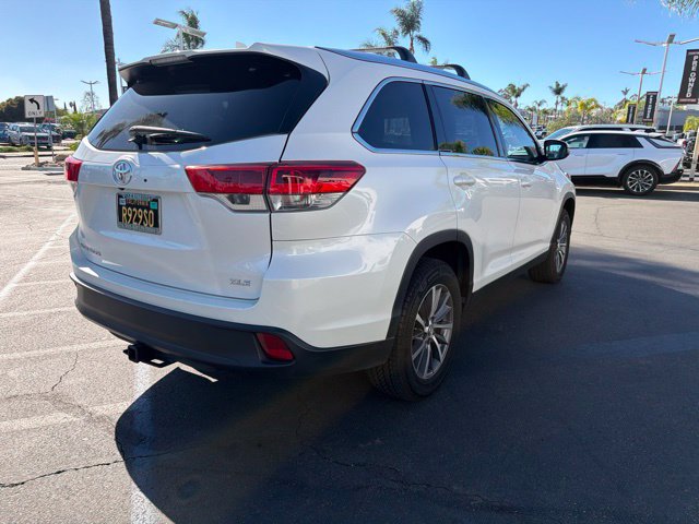 Used 2019 Toyota Highlander SE