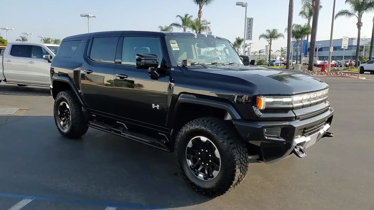 2024 Gmc Hummer EV SUV photo 2