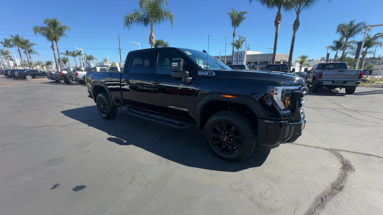 2026 Gmc Sierra 2500 HD AT4 photo 2