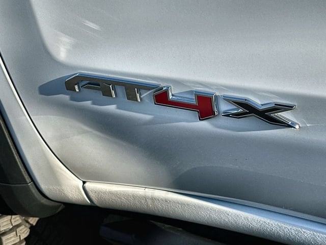 2026 GMC Sierra 1500 AT4X - Photo 34