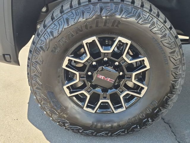 2026 GMC Sierra 2500HD AT4X - Photo 35
