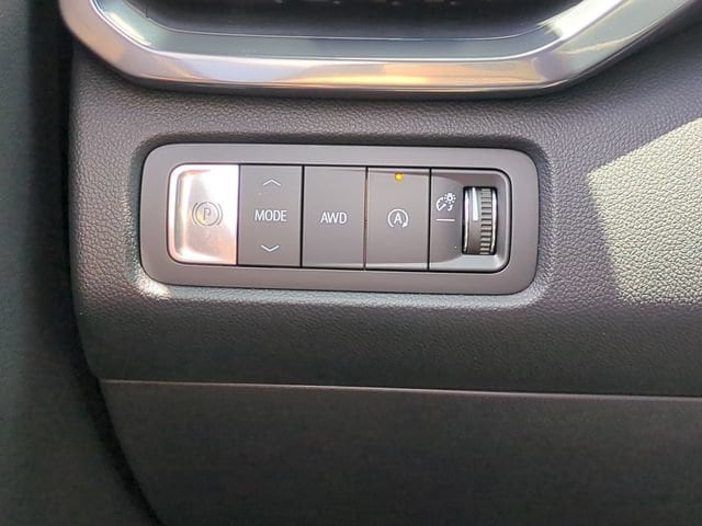 2026 GMC Acadia AT4 - Photo 19