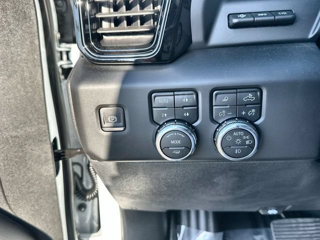 2026 GMC Sierra 1500 AT4X - Photo 19
