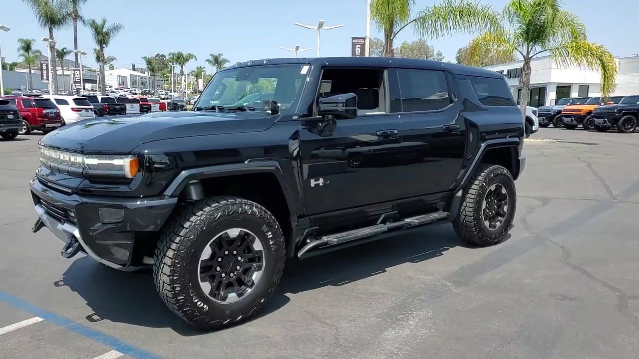2024 Gmc Hummer EV SUV photo 4
