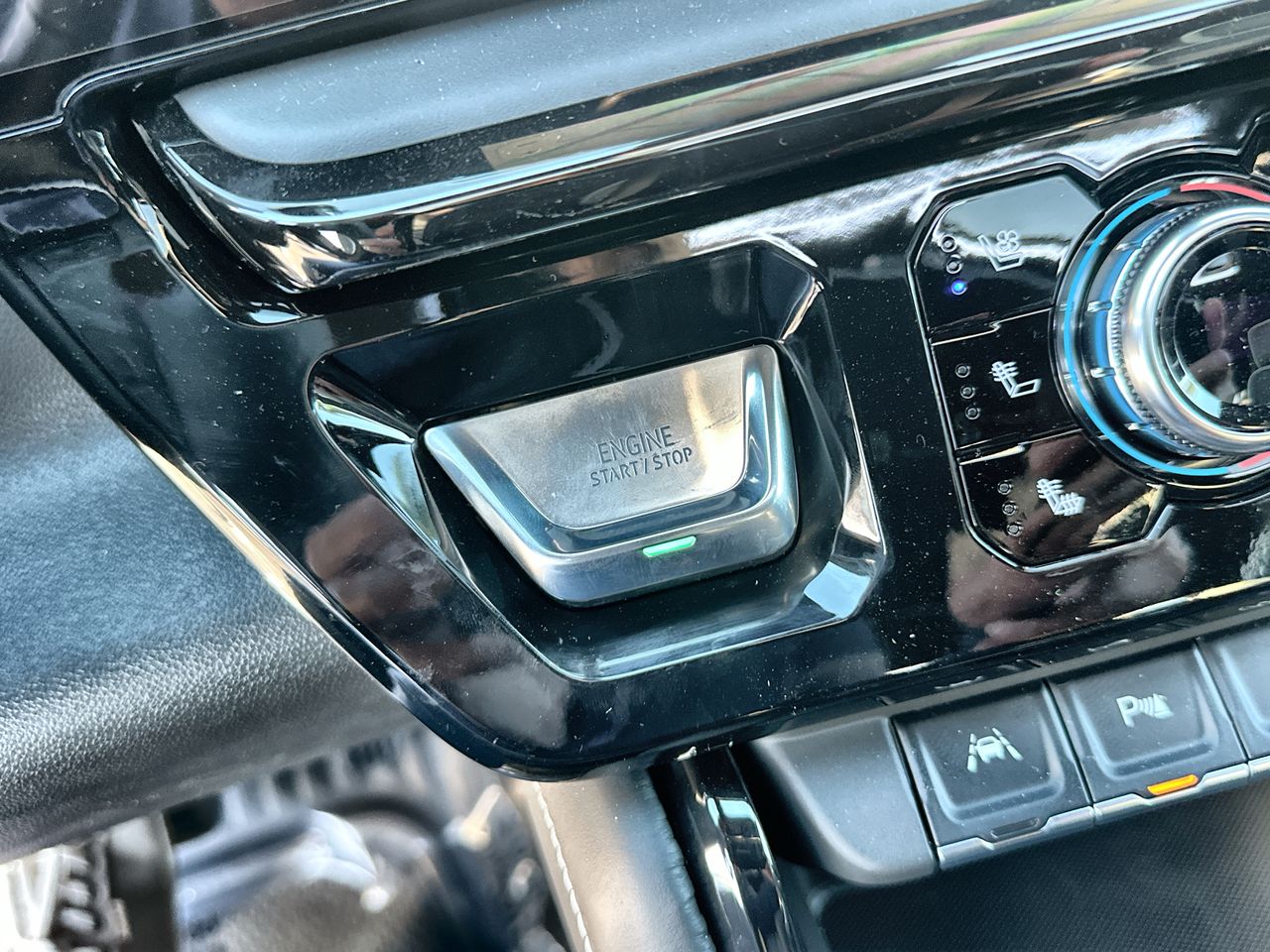 2026 GMC Sierra 1500 AT4X - Photo 54