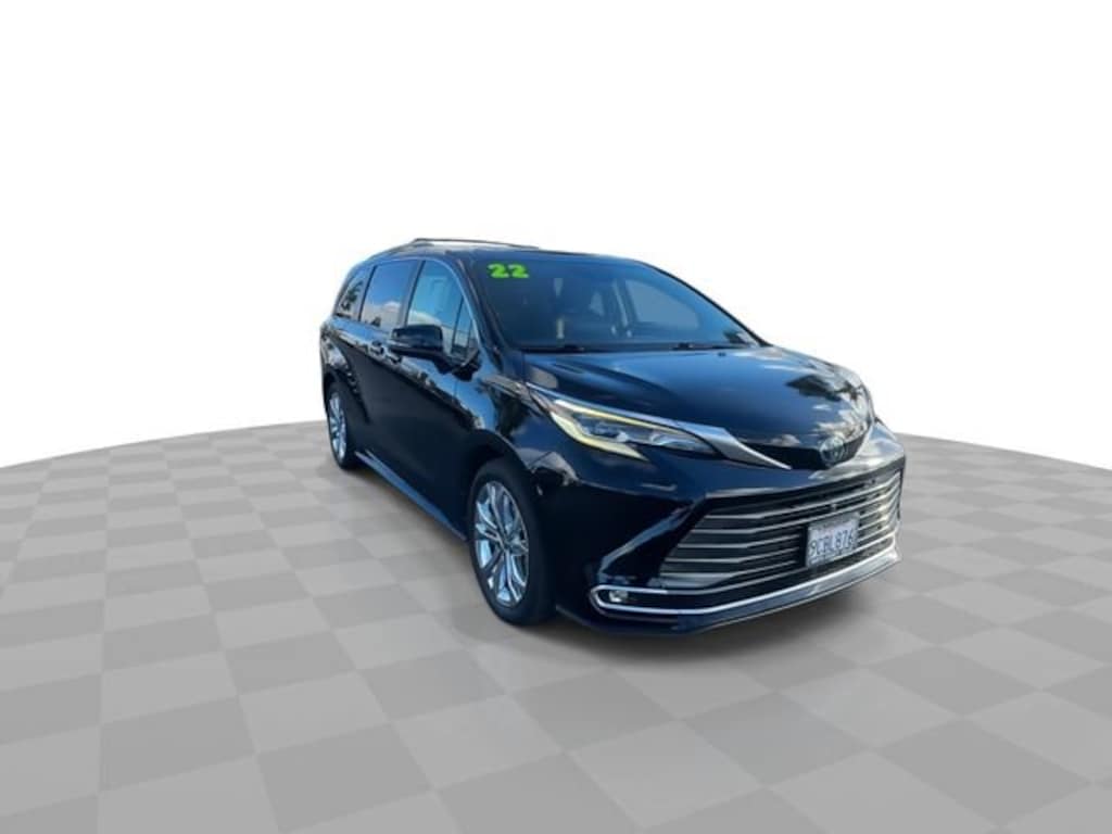Used 2022 Toyota Sienna Platinum