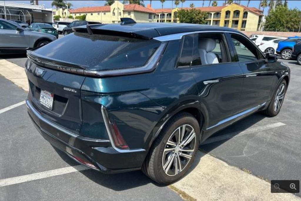 Certified 2024 CADILLAC LYRIQ Luxury 2 SUV
