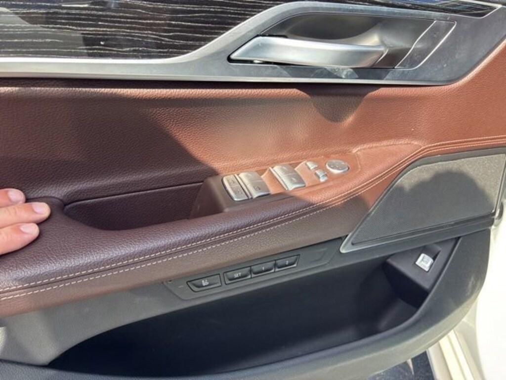 Used 2022 BMW 7 Series 740i