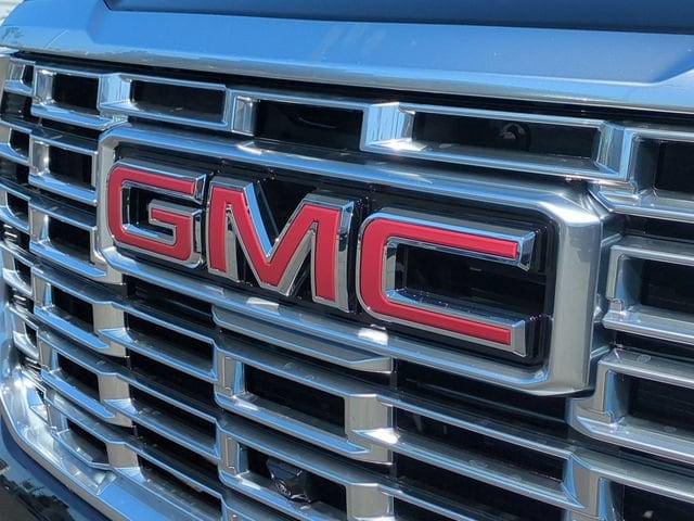 2026 GMC Yukon Denali - Photo 33