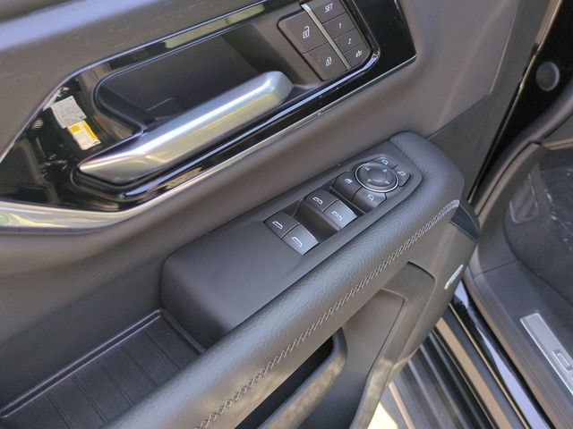 2026 GMC Yukon Denali - Photo 24