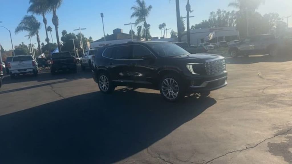 New 2026 GMC Acadia Denali SUV