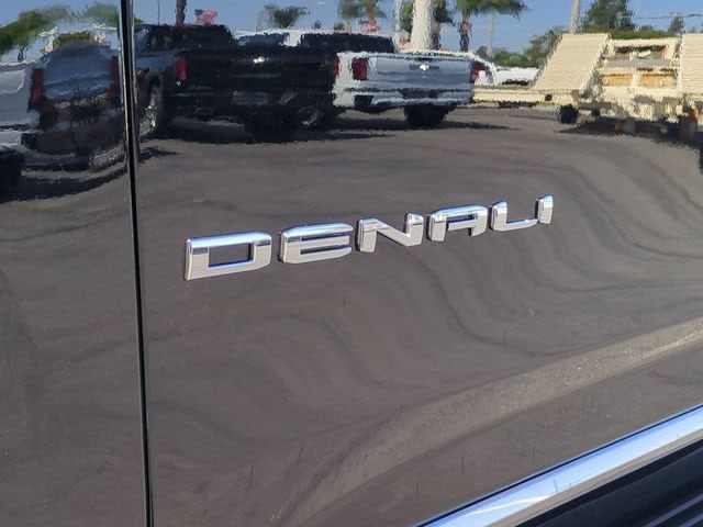2026 GMC Yukon Denali - Photo 32