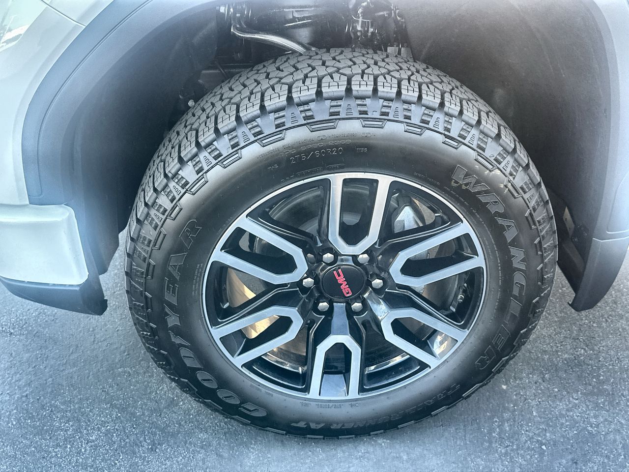 2026 GMC Sierra 1500 AT4 - Photo 70