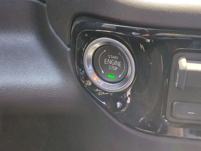 2026 GMC Sierra 1500 SLT - Photo 17