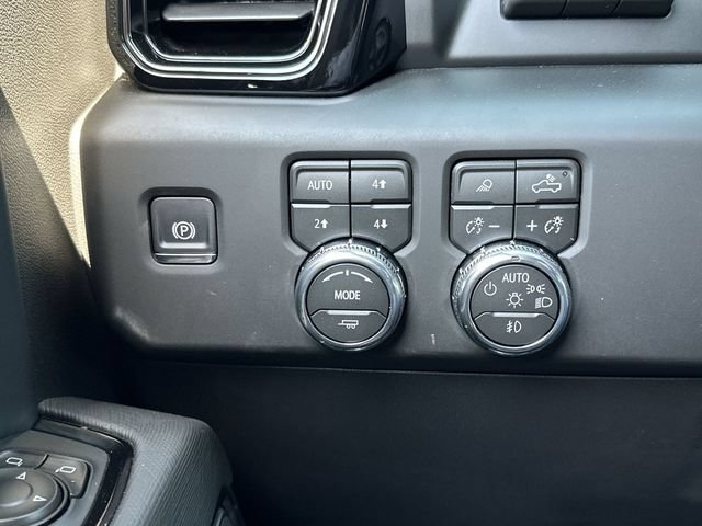 2026 GMC Sierra 1500 AT4X - Photo 19