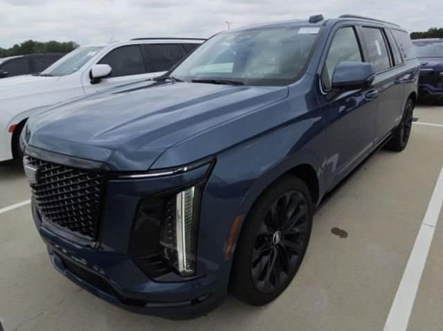 2025 Cadillac Escalade ESV's photo