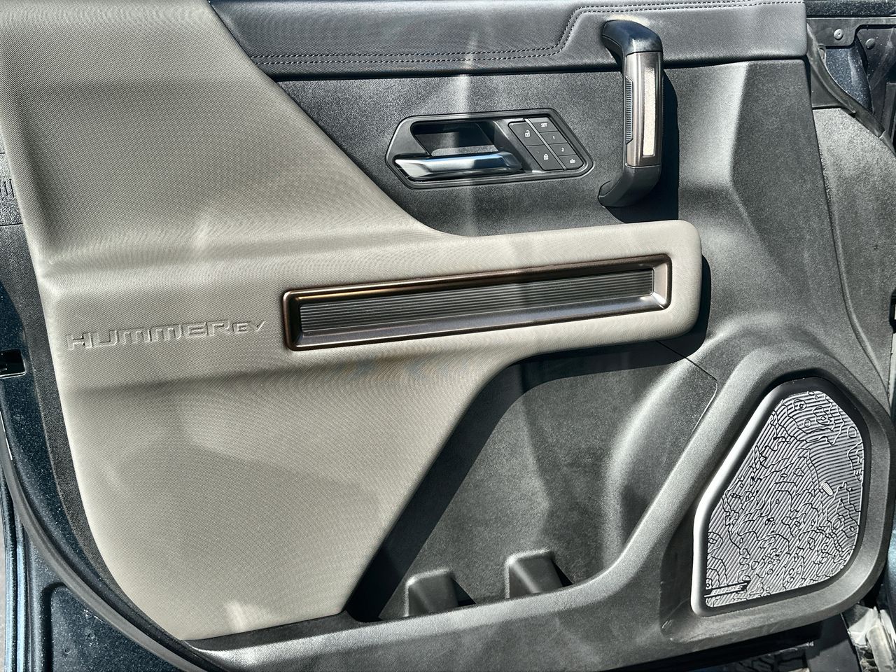 2025 GMC HUMMER EV 2X - Photo 59