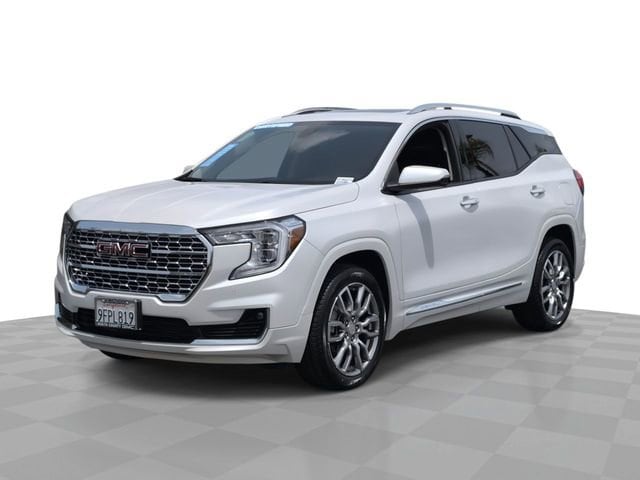 2022 GMC Terrain Denali AWD's photo