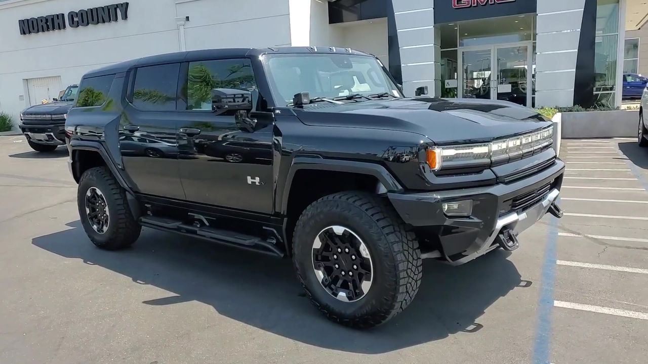 2024 Gmc Hummer EV SUV photo 2