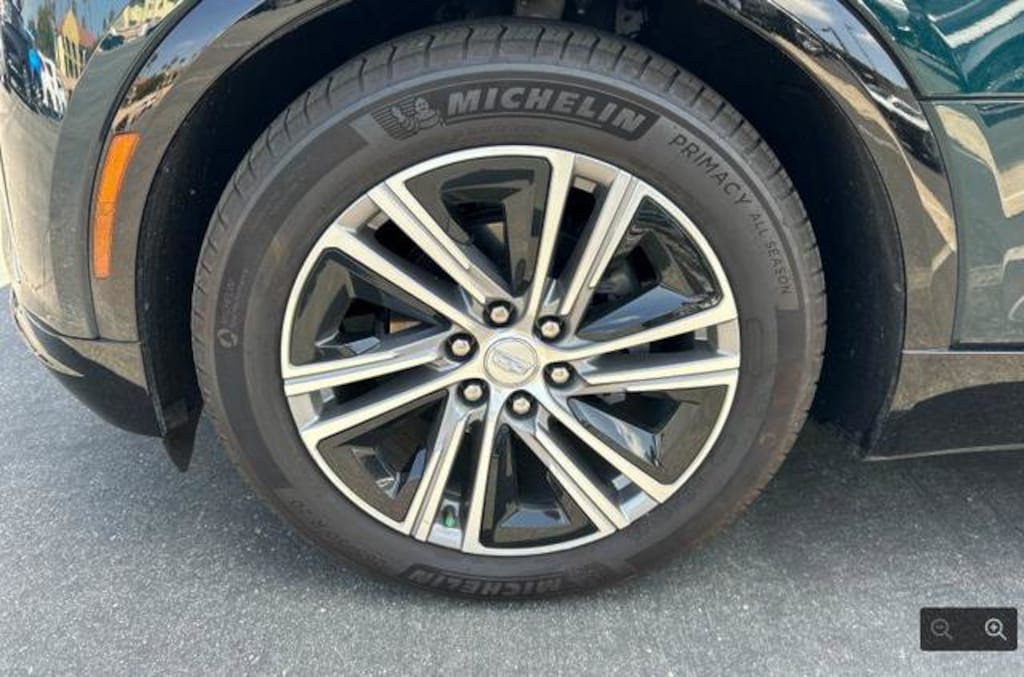 Certified 2024 CADILLAC LYRIQ Luxury 2 SUV