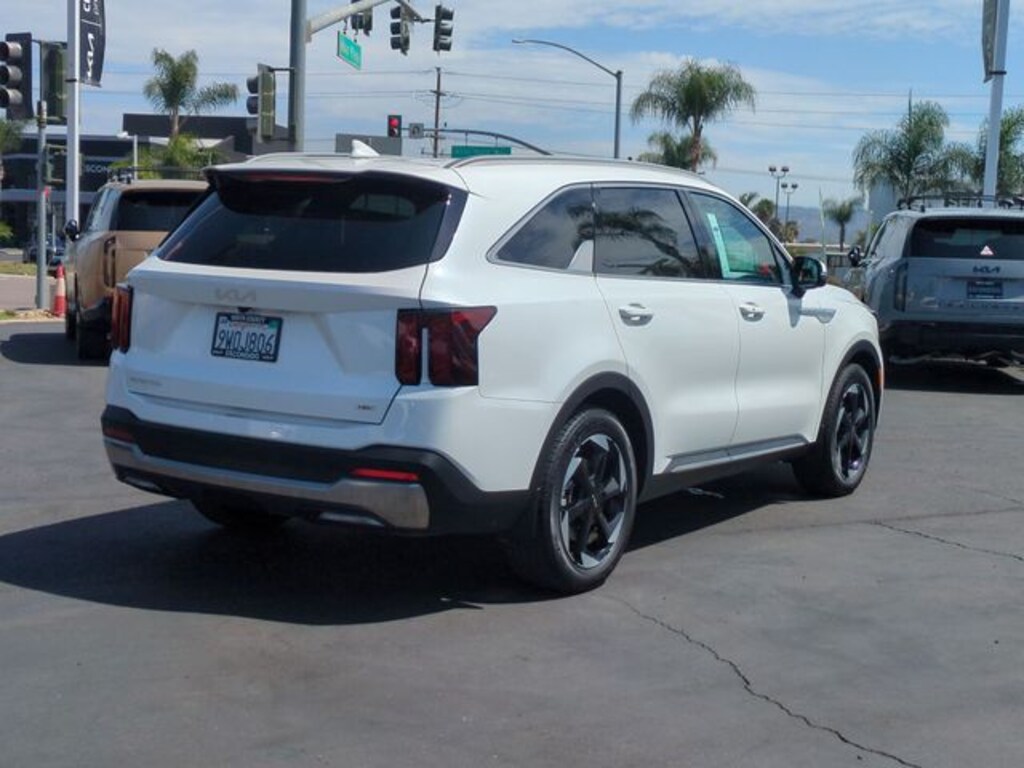 Certified 2025 Kia Sorento Hybrid EX SUV