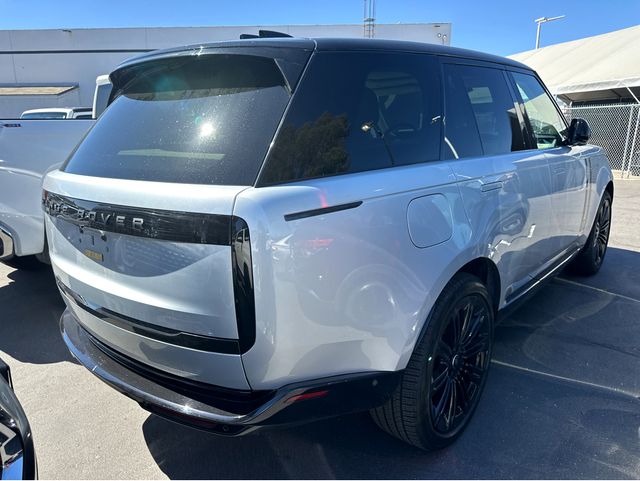 2024 Land Rover Range Rover P400 SE photo 5