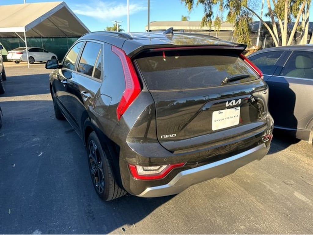 Certified 2023 Kia Niro SX Touring SUV