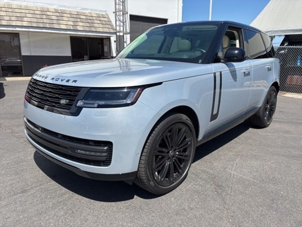 Used 2024 Land Rover Range Rover P400 SE SUV