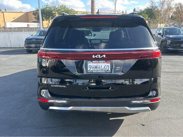 2024 Kia Carnival SX photo 4