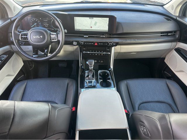 2024 Kia Carnival SX photo 6