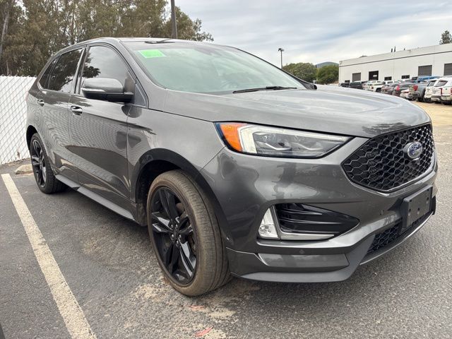 2019 Ford Edge ST photo 2