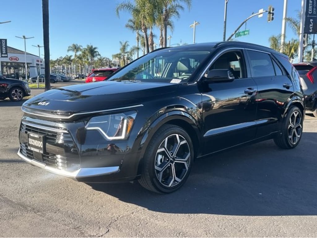 Certified 2023 Kia Niro SX Touring SUV