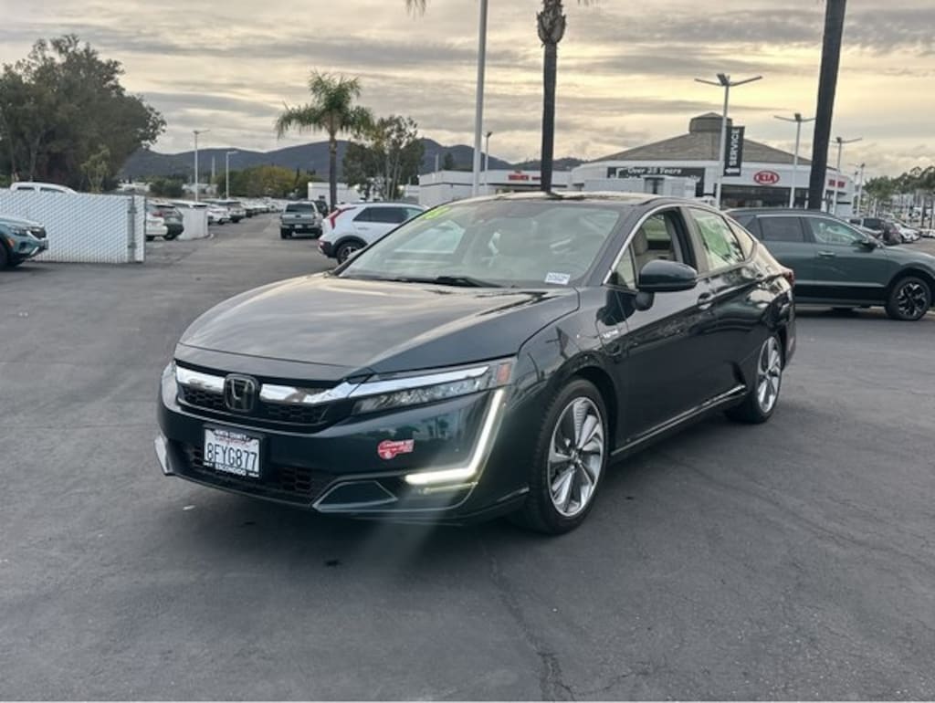 Used 2018 Honda Clarity Plug-In Hybrid Touring Sedan