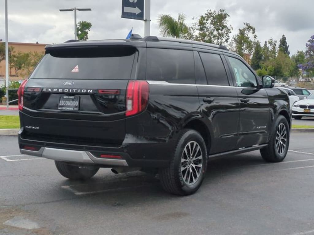 Used 2025 Ford Expedition Platinum SUV