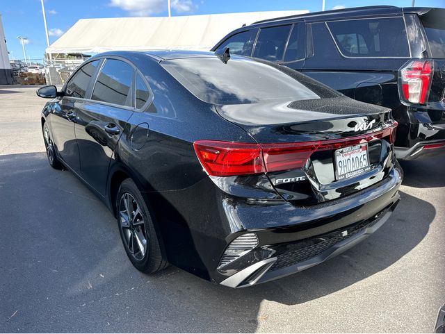 2023 Kia Forte LXS photo 4