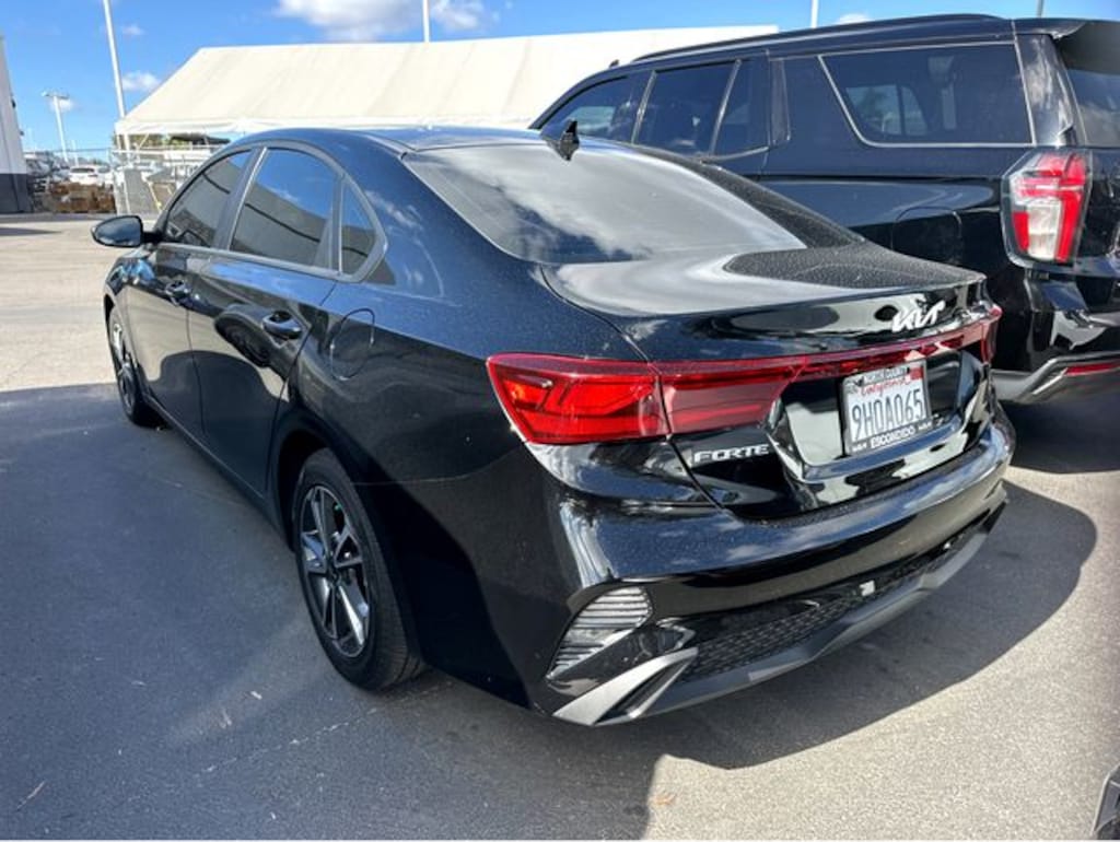 Used 2023 Kia Forte LXS Sedan