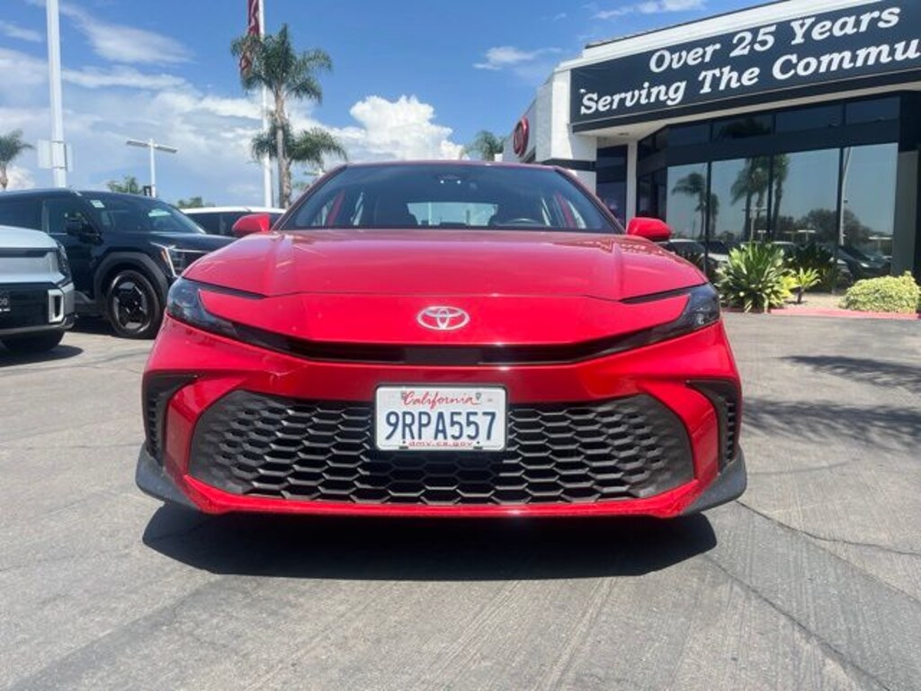 Used 2025 Toyota Camry SE Sedan