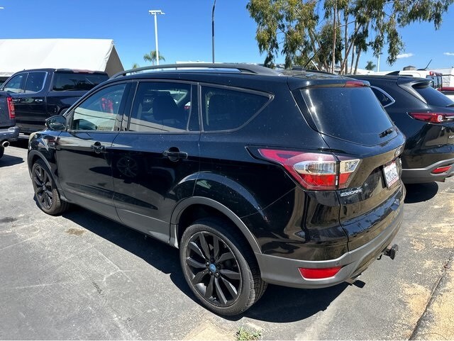2017 Ford Escape Titanium photo 3