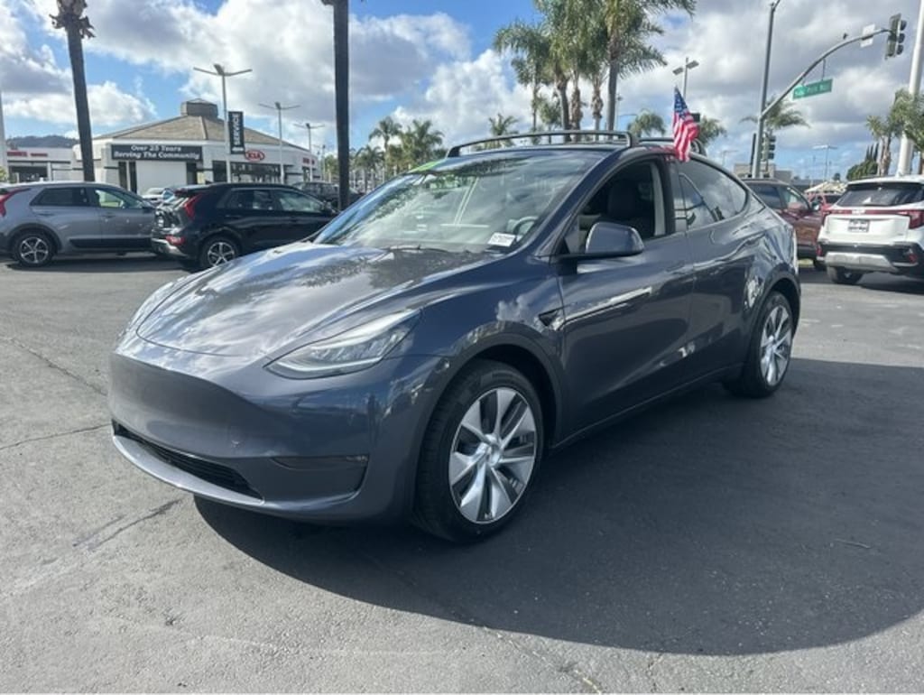 Used 2023 Tesla Model Y Long Range SUV
