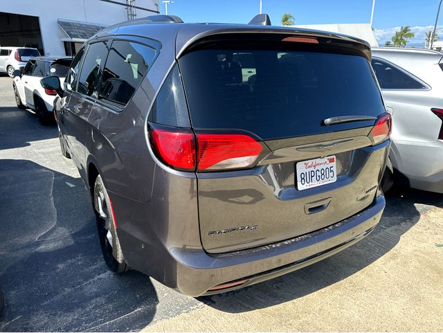 2020 Chrysler Pacifica Limited photo 4