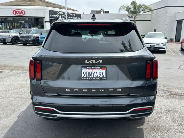 2022 Kia Sorento S photo 4