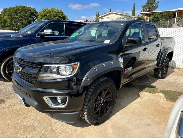 2017 Chevrolet Colorado Z71 photo 3