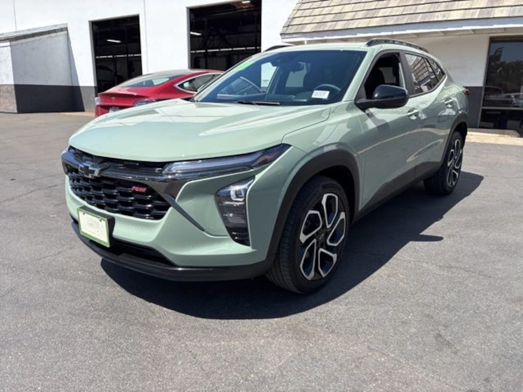 Used 2024 Chevrolet Trax 2RS SUV