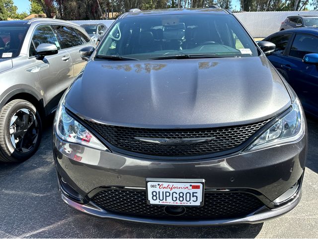 2020 Chrysler Pacifica Limited photo 2